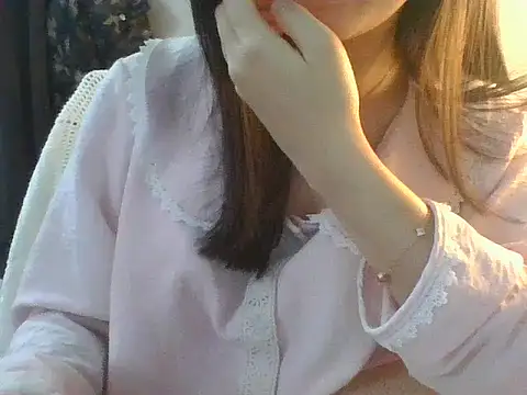 Linzly online show from 12.23.25