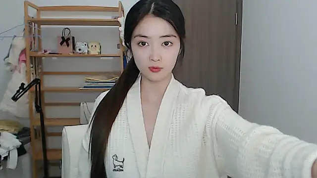Snapshot of Mimi-cnbaby chatting on 04.23.26 Mimi-cnbaby online show from 04.23.26
