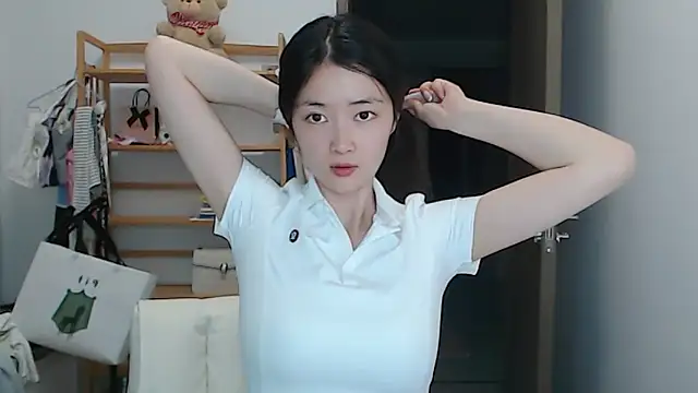 Snapshot of Mimi-cnbaby chatting on 04.27.26 Mimi-cnbaby online show from 04.27.26