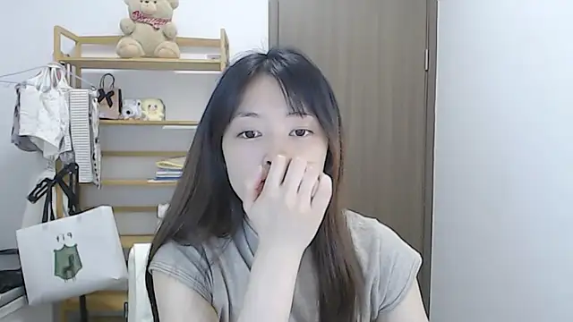 Snapshot of Mimi-cnbaby chatting on 05.02.26 Mimi-cnbaby online show from 05.02.26