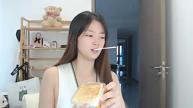 Snapshot of Mimi-cnbaby chatting on 05.07.26 Mimi-cnbaby online show from 05.07.26
