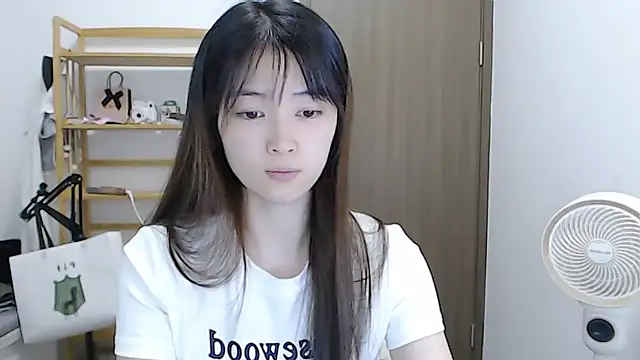 Snapshot of Mimi-cnbaby chatting on 05.16.26 Mimi-cnbaby online show from 05.16.26