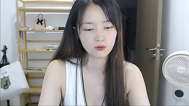 Snapshot of Mimi-cnbaby chatting on 05.20.26 Mimi-cnbaby online show from 05.20.26