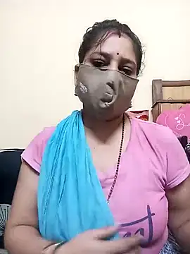 Snapshot of nisha_sweet chatting on 10.04.25 nisha sweet online show from 10.04.25