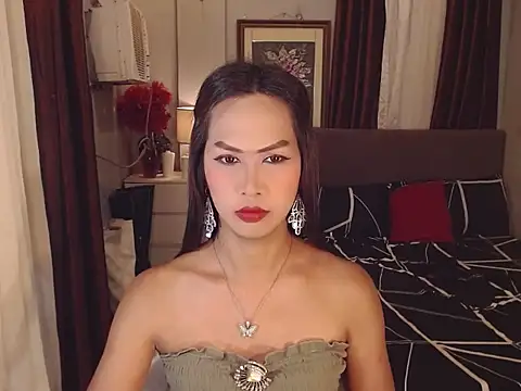 Snapshot of Nathalieheartt chatting on 05.16.26 Nathalieheartt online show from 05.16.26
