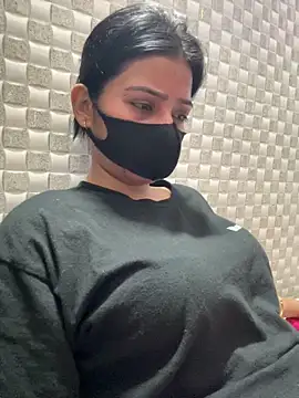 Snapshot of Hot_Jaanvi_ chatting on 06.12.26 Hot Jaanvi online show from 06.12.26