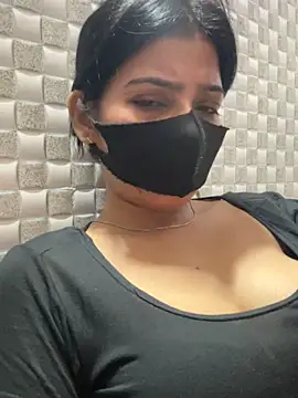 Snapshot of Hot_Jaanvi_ chatting on 06.17.26 Hot Jaanvi online show from 06.17.26