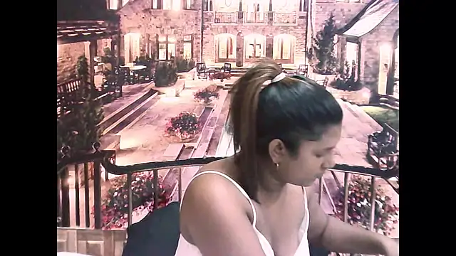 Snapshot of IndianChocolatepie4u chatting on 09.15.25 IndianChocolatepie4u online show from 09.15.25