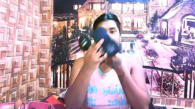 Snapshot of IndianChocolatepie4u chatting on 09.30.25 IndianChocolatepie4u online show from 09.30.25