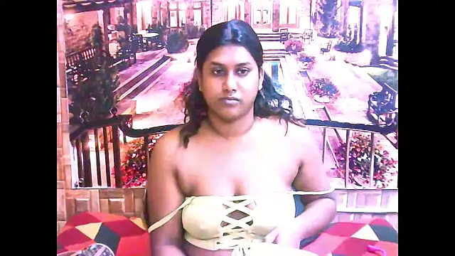 Snapshot of IndianChocolatepie4u chatting on 10.09.25 IndianChocolatepie4u online show from 10.09.25