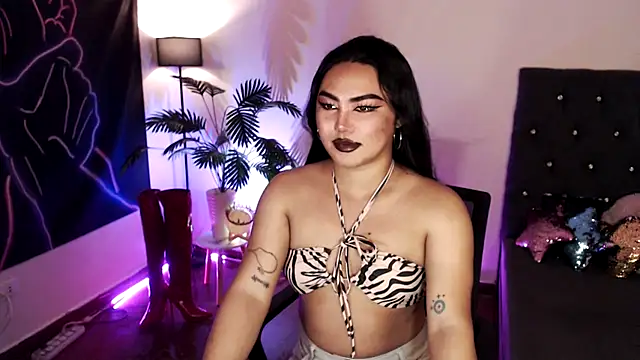 Unique Maya online show from 02.26.26