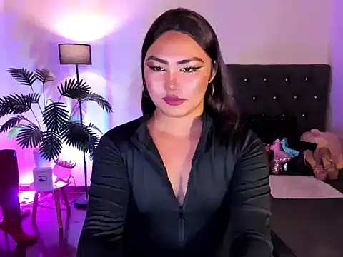 Unique Maya online show from 04.23.26