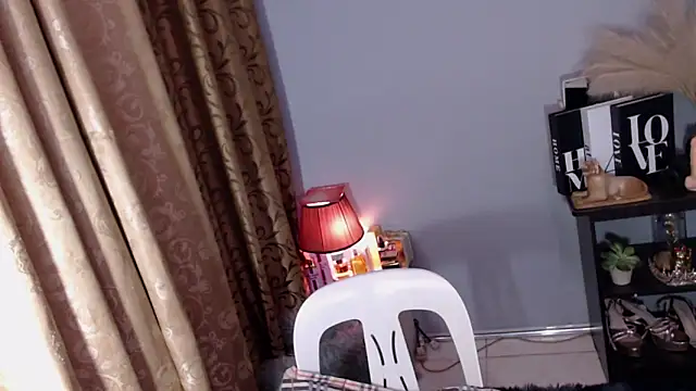 Snapshot of wild_flowerx chatting on 02.19.26 wild flowerx online show from 02.19.26