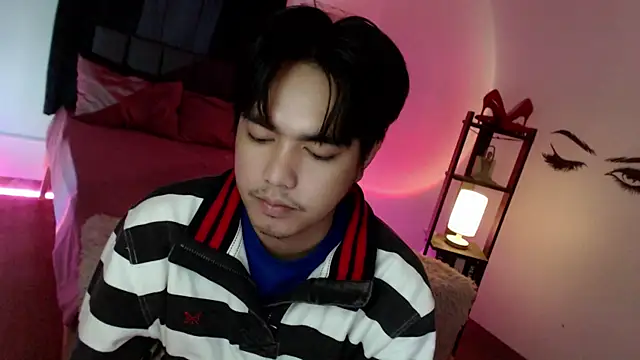 Snapshot of JakeXolsen chatting on 10.03.25 JakeXolsen online show from 10.03.25