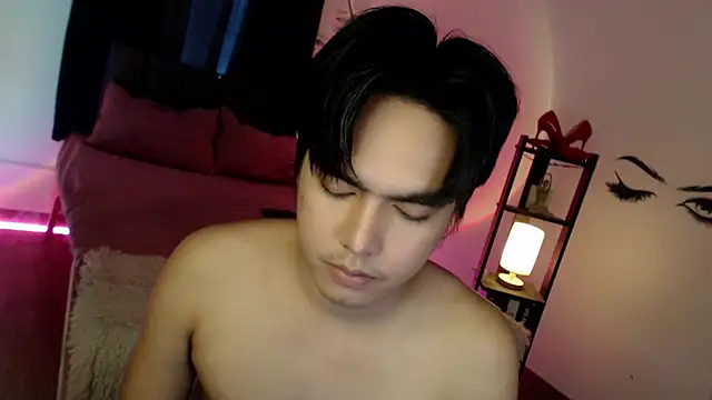 Snapshot of JakeXolsen chatting on 10.10.25 JakeXolsen online show from 10.10.25