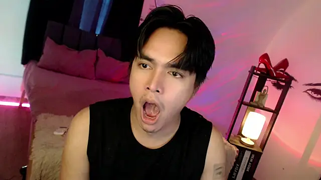 Snapshot of JakeXolsen chatting on 10.13.25 JakeXolsen online show from 10.13.25