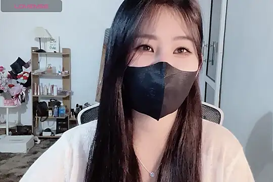    Daisy    online show from 11.20.25