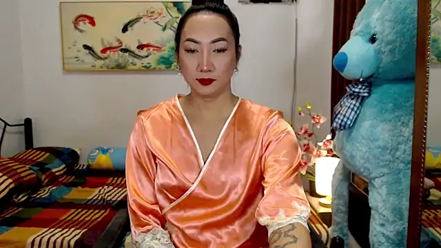 Snapshot of LovelyQueen69 chatting on 09.14.25 LovelyQueen69 online show from 09.14.25