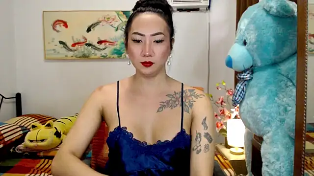 LovelyQueen69 online show from 10.11.25