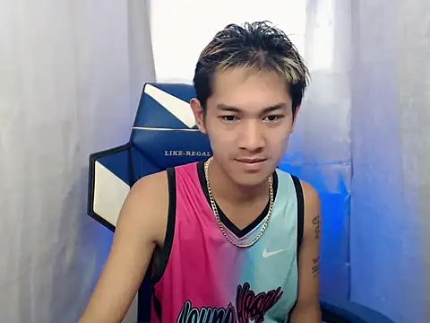 Snapshot of riks_tyler chatting on 02.10.26 riks tyler online show from 02.10.26