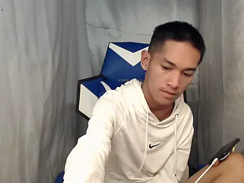 Snapshot of riks_tyler chatting on 03.02.26 riks tyler online show from 03.02.26