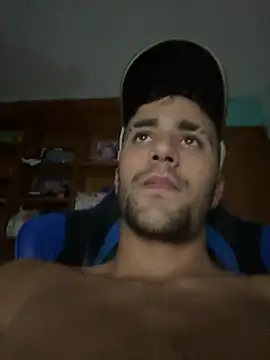 Snapshot of aavrdvh33 chatting on 10.02.25 aavrdvh33 online show from 10.02.25