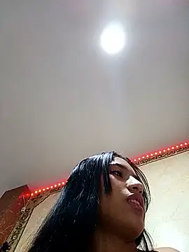 Sharlotte Watts online show from 09.18.25