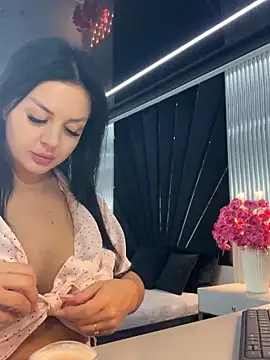 Snapshot of KenyaCruz chatting on 11.11.25 KenyaCruz online show from 11.11.25