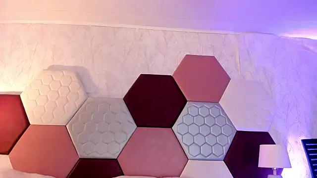 ArielleWilde online show from 10.20.25