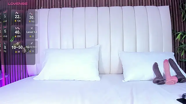 SandraMilerr online show from 12.04.25