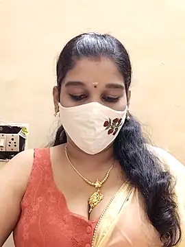 Snapshot of amelia-rani chatting on 10.04.25 amelia-rani online show from 10.04.25