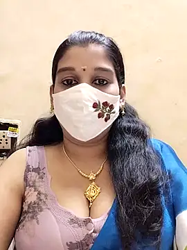 Snapshot of amelia-rani chatting on 10.07.25 amelia-rani online show from 10.07.25