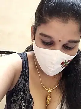 Snapshot of amelia-rani chatting on 10.14.25 amelia-rani online show from 10.14.25