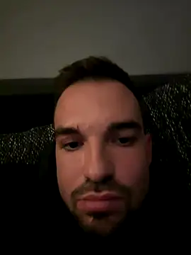 Snapshot of trylee chatting on 10.05.25 trylee online show from 10.05.25