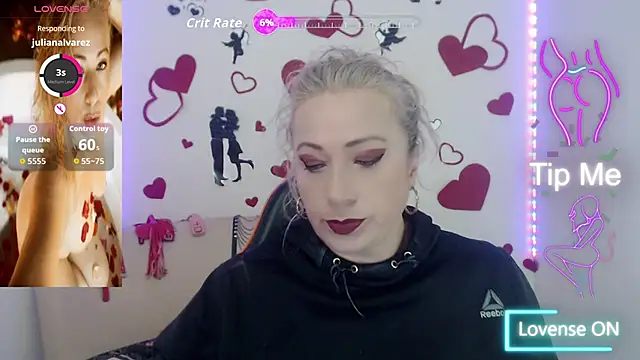 Snapshot of sofiacurvy_45 chatting on 09.09.25 sofiacurvy 45 online show from 09.09.25