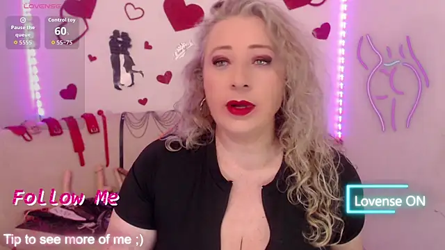 sofiacurvy 45 online show from 11.13.25