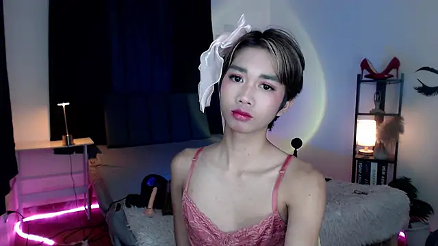 Lavictoriathegreat online show from 11.29.25