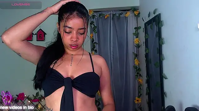 Angie Lee01 online show from 10.23.25