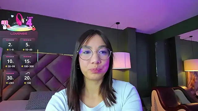 Snapshot of Kya_Wild chatting on 10.04.25 Kya Wild online show from 10.04.25