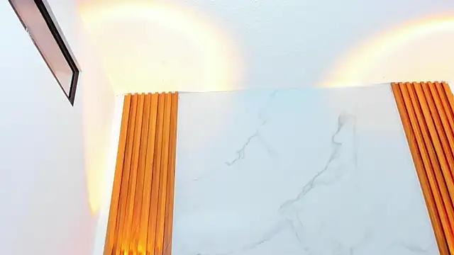 IsabellaMonet online show from 11.19.25