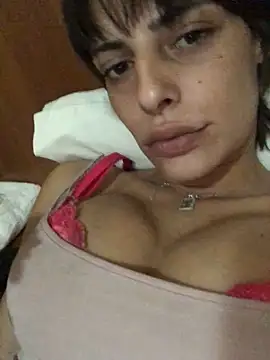 Snapshot of sweetchery999999 chatting on 10.22.25 sweetchery999999 online show from 10.22.25