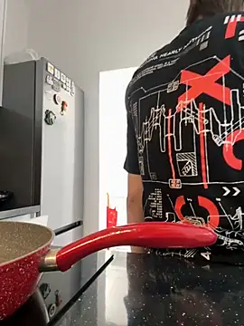 Snapshot of sweetchery999999 chatting on 11.09.25 sweetchery999999 online show from 11.09.25