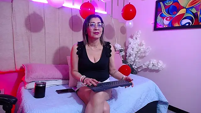 SexyLaddy   online show from 09.16.25