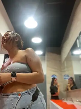 Kaily Sweet16 online show from 09.12.25