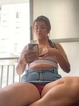 Kaily Sweet16 online show from 10.18.25