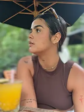 Kaily Sweet16 online show from 04.16.26