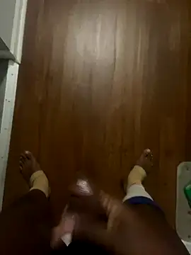 Snapshot of JezOne555 chatting on 11.25.25 JezOne555 online show from 11.25.25