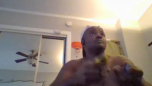 Snapshot of JezOne555 chatting on 12.15.25 JezOne555 online show from 12.15.25