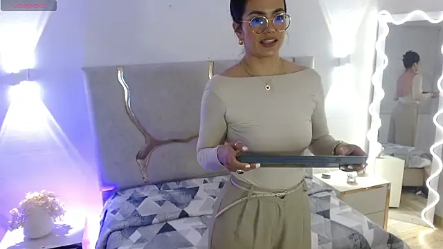 Snapshot of Rosalind_tay chatting on 10.20.25 Rosalind tay online show from 10.20.25