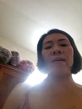 Snapshot of Hailey_babe chatting on 10.15.25 Hailey babe online show from 10.15.25